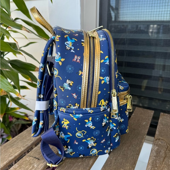 Disney’s 50th Anniversary Limited Edition Loungely - Picture 7 of 8